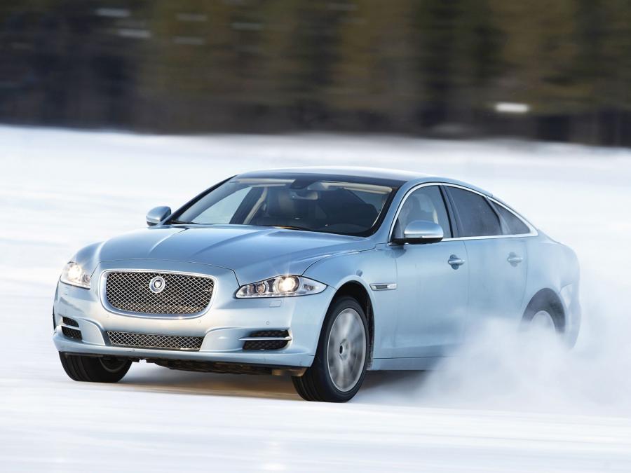  Jaguar XJ AWD Prototype 2012 года  (фото 1 из 2)